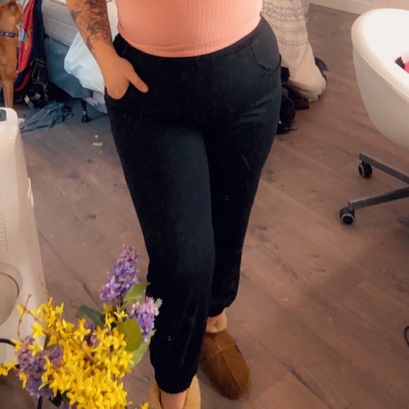 SHEIN sweatpants - Picture 3 of 3